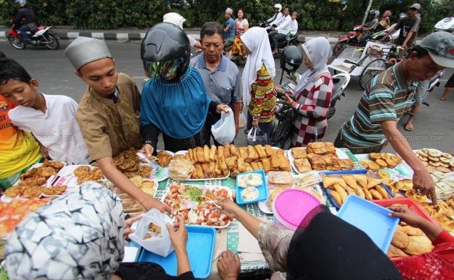 PELUANG USAHA BARU YG BAGUS DI KOTA BANDUNG Usaha Makanan Ringan Bandung  